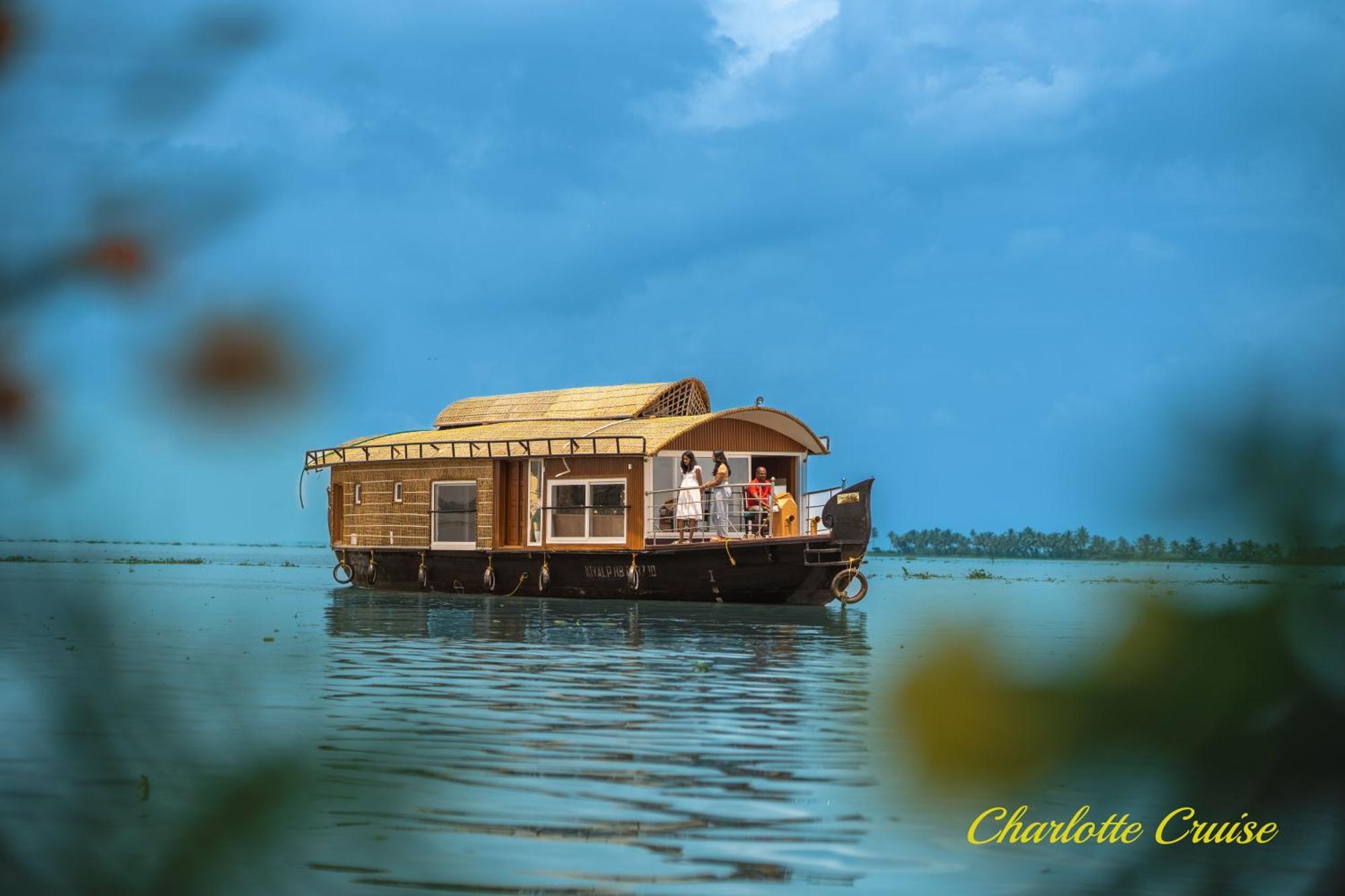 Charlotte Cruise House Boat Hotel Alappuzha Екстериор снимка