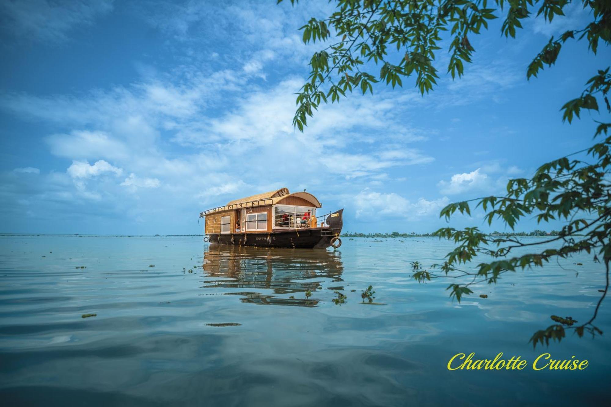 Charlotte Cruise House Boat Hotel Alappuzha Екстериор снимка