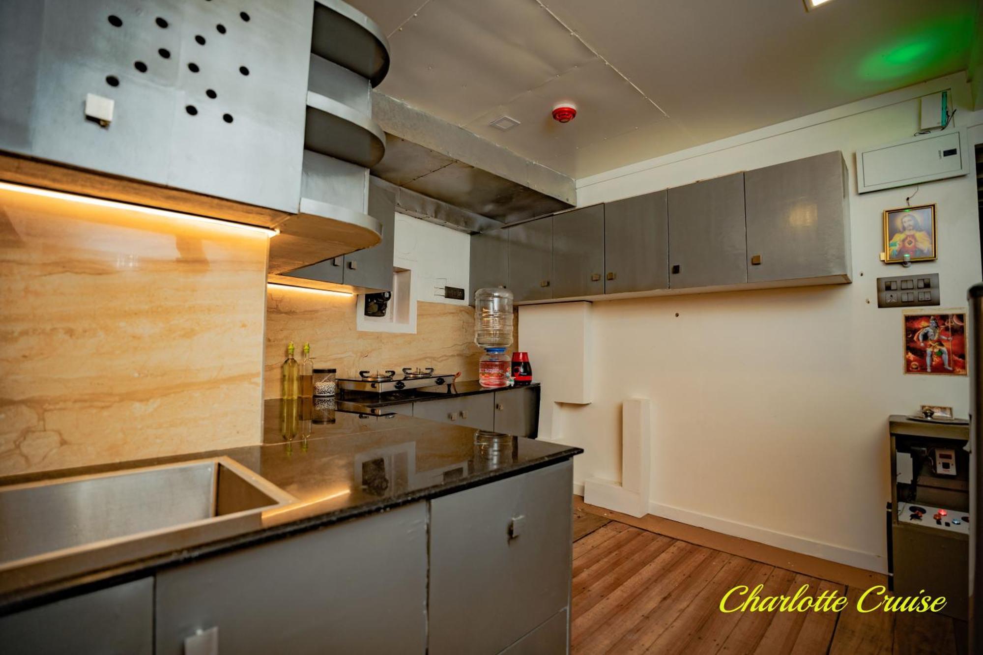 Charlotte Cruise House Boat Hotel Alappuzha Екстериор снимка