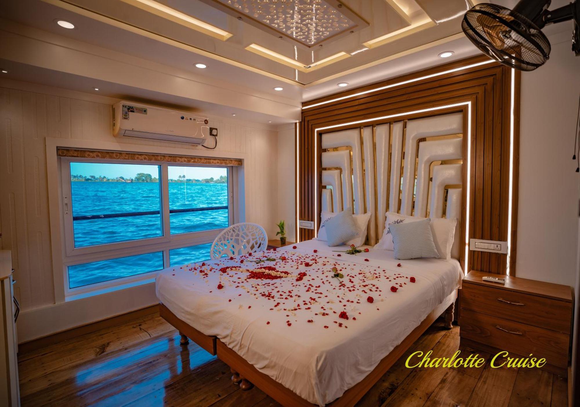Charlotte Cruise House Boat Hotel Alappuzha Екстериор снимка